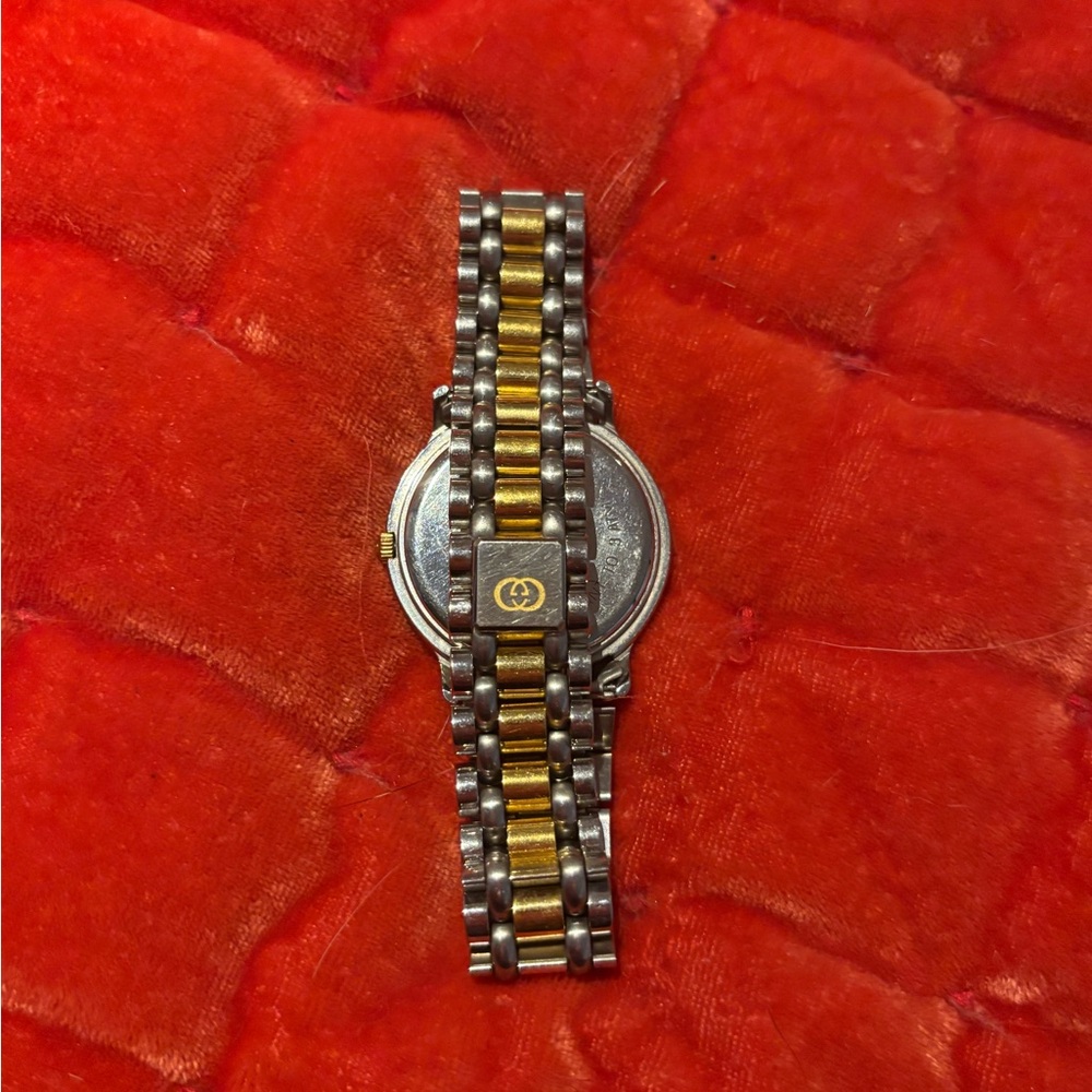 Gucci Stainless Bracelet Watch - Picture 2 of 5